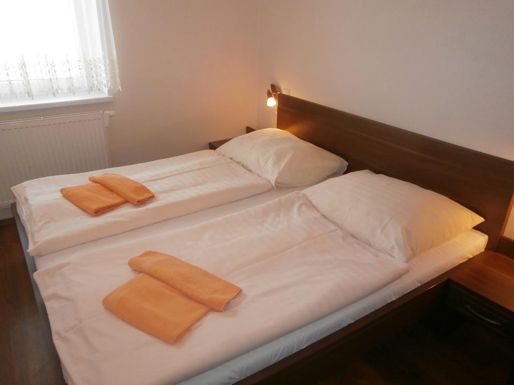 Hotel Flora Bešeňová Quarto foto